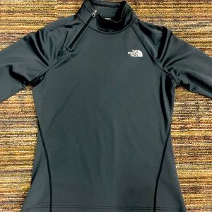 Womens north face quarter zip. Medium.